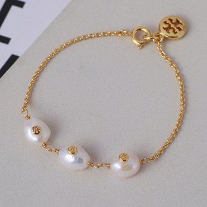 🧶 Tory Burch bracelet